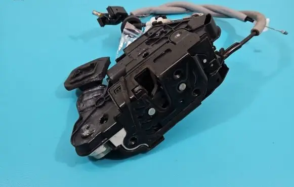 Skoda Fabia Mk3 (NJ) Front door lock 6V1837015A IMPRK1409982