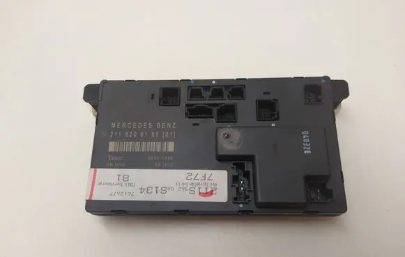 Mercedes-Benz E W211 Door control unit/module 2118208185