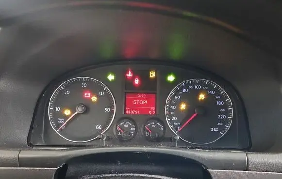 Volkswagen Touran I Speedometer (instrument cluster) 1T0920861A IMPRK1543963