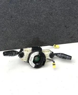 Wiper turn signal indicator stalk/switch