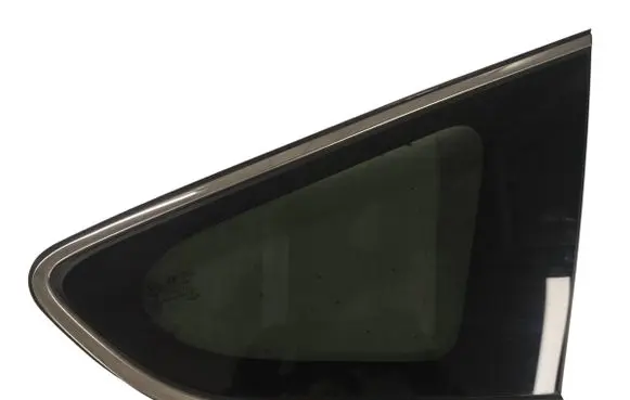 Hyundai Santa Fe Rear side window 878202W000