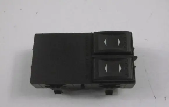 Ford Mondeo Mk III Electric window control switch 1S7T14A132AD