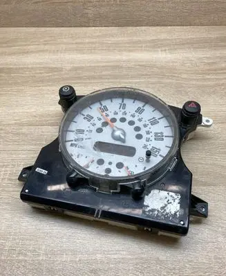 Mini One - Cooper R50 - 53 Speedometer (instrument cluster) 67379411
