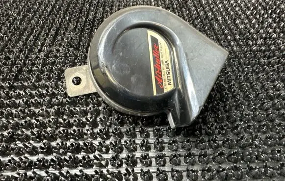 Toyota Prius (XW50) Horn signal