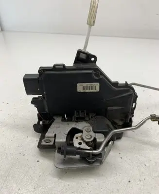 Audi A6 S6 C5 4B Front door lock 4B1837015G
