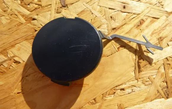 Renault Megane III Front tow hook cap/cover 511807257R