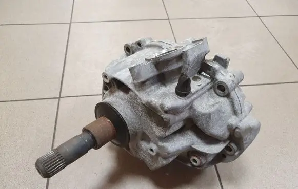 Porsche Macan (95B) Gearbox transfer box case 95B341010E