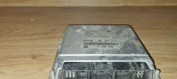 BMW 5 E39 Engine control unit/module 7785540