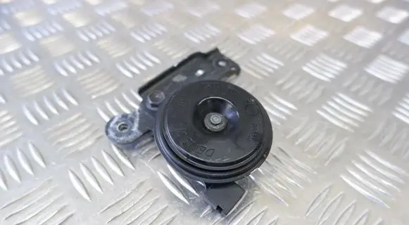 Toyota Yaris XP210 Horn signal 865200D050