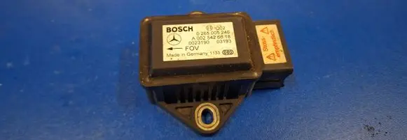 Mercedes-Benz E W211 ESP acceleration yaw rate sensor 0265005246