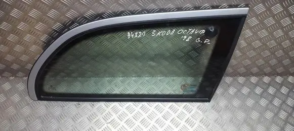 Skoda Octavia Mk1 (1U) Rear side window