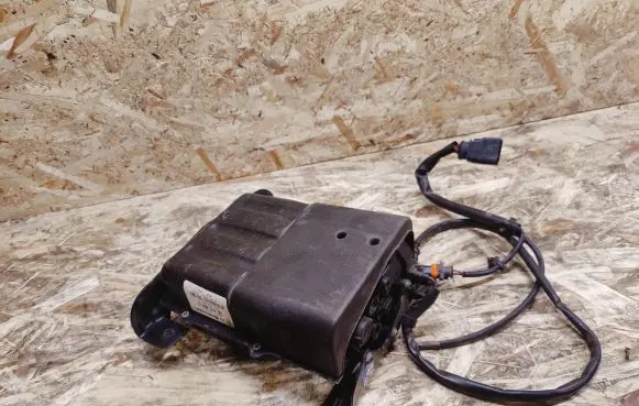Porsche Panamera (970) Air suspension compressor/pump 97035815110