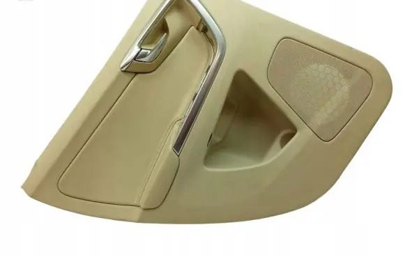 Volvo XC60 Front door card panel trim