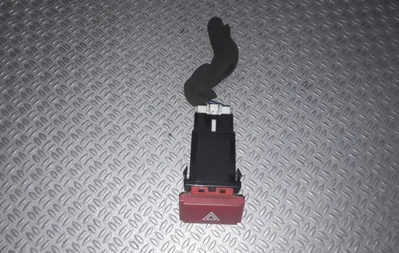 Hyundai Getz Hazard light switch