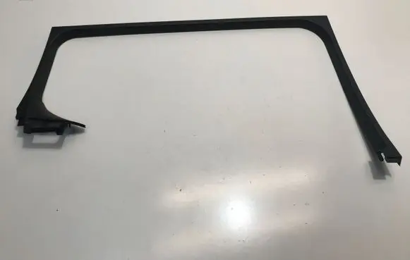 Nissan Leaf II (ZE1) Rear door window/glass frame 822D55SL2A
