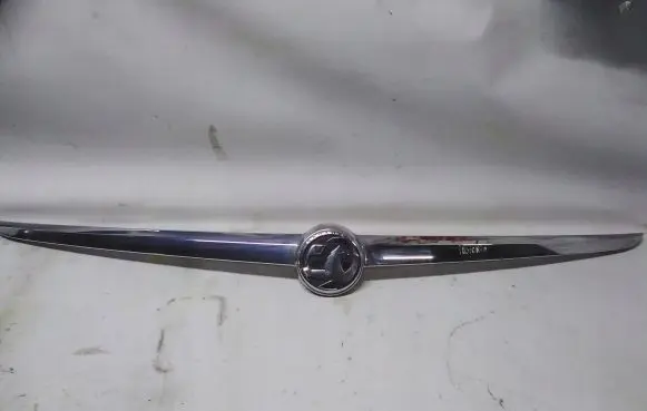 Opel Insignia A Tailgate trim 13244389
