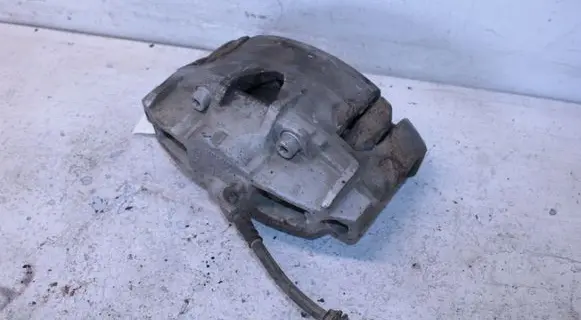Volvo XC70 Front brake caliper