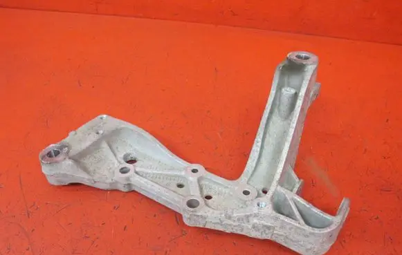 Audi A3 S3 8P Front lower control arm/wishbone 1K0199295E