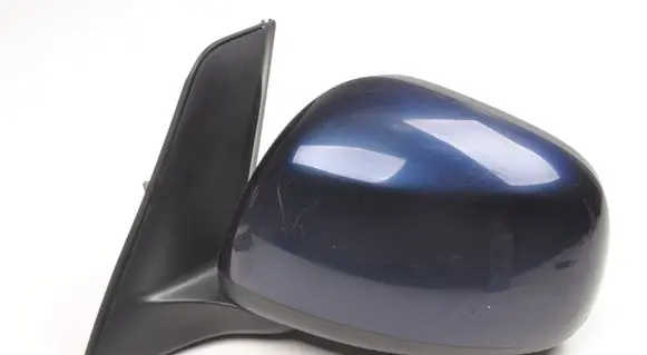 Suzuki SX4 Front door electric wing mirror 