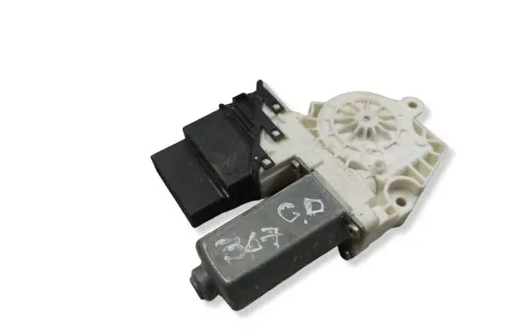 Volkswagen Golf IV Rear door window regulator motor 101438202