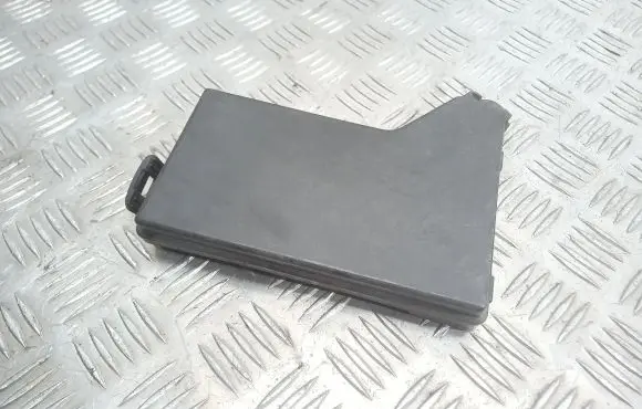 Nissan Qashqai+2 Fuse box cover 24382BB00B