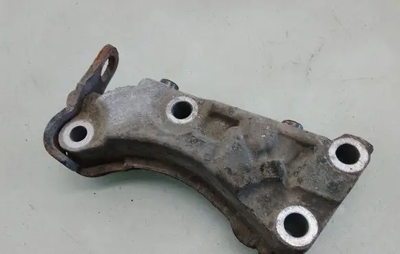 Citroen Nemo Engine mounting bracket 9637558580