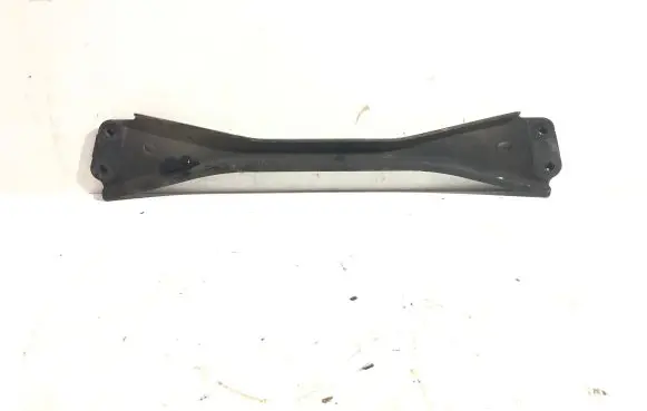Volvo S60 Muffler mount bracket/holder 30699889