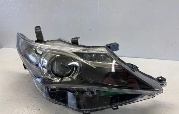 Toyota Auris E180 Headlight/headlamp 8111002E20 89906412