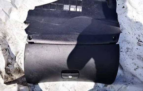 Volkswagen PASSAT B5 Glove box 3B1857101