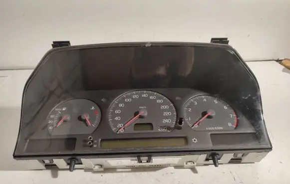 Volvo S70 V70 V70 XC Speedometer (instrument cluster) 9472519 69294200T 9451530