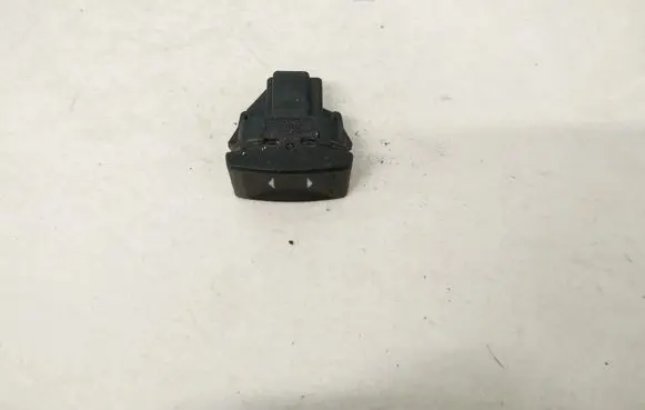 Ford Mondeo Mk III Electric window control switch 1s7t14529ab 03163201