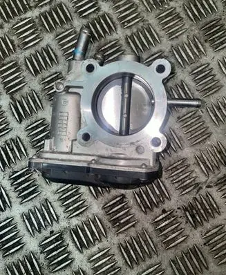 Hyundai Tucson TL Throttle valve 351002B340