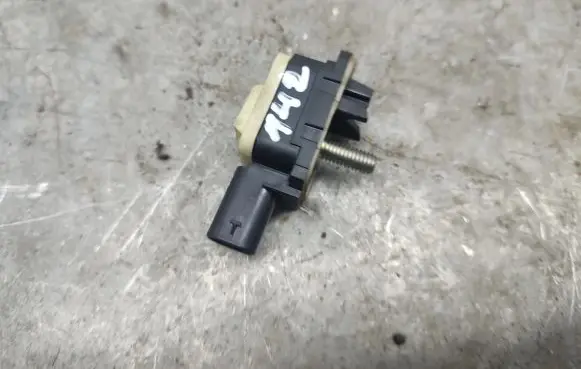 Porsche Cayenne (92A) Airbag deployment crash/impact sensor 7P0959354