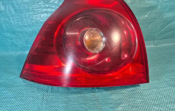 Volkswagen Golf V Rear/tail lights 1K6945095E 00217653 028490102A