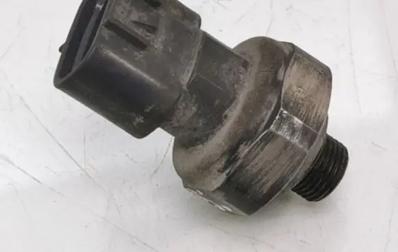 Toyota Avensis T250 Air conditioning (A/C) pressure sensor 4990007141