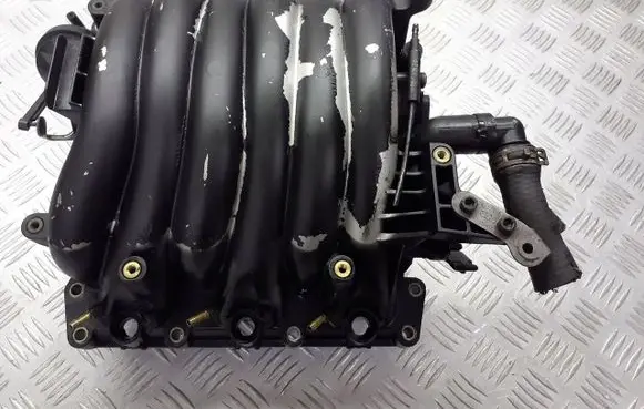 Volkswagen PASSAT B5.5 Intake manifold 078133151EE