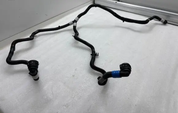 Tesla Model X Coolant pipe/hose 158570500E