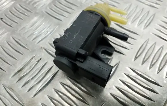 Skoda Superb B6 (3T) Turbo solenoid valve 1K0906627B