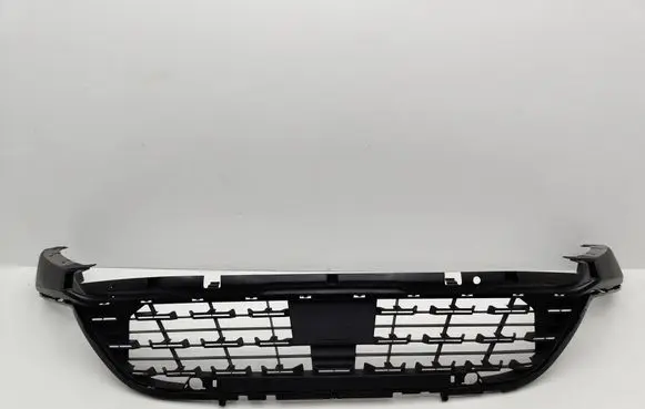 Renault Captur II Front bumper lower grill 620260503R