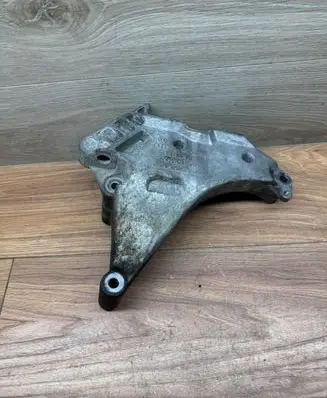 Seat Alhambra (Mk2) Engine mounting bracket 03L199207