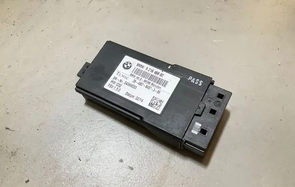 BMW 5 F10 F11 Other control units/modules 04388033 9216468 2840078407300