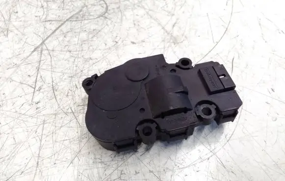 Mercedes-Benz GLA W156 Air flap motor/actuator CZ1139300710