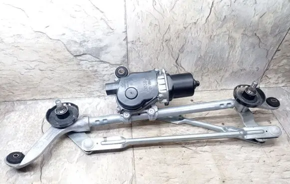Nissan Leaf II (ZE1) Front wiper linkage and motor 0030C118A