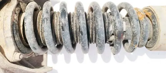 Volkswagen Touareg I Front coil spring