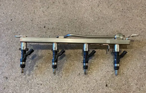 BMW X2 U10 Fuel main line pipe 5A9E131 8489604