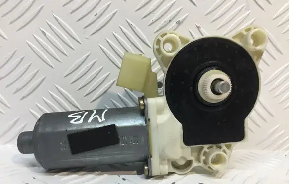 Mercedes-Benz CLK A208 C208 Front door window regulator motor A2308201042