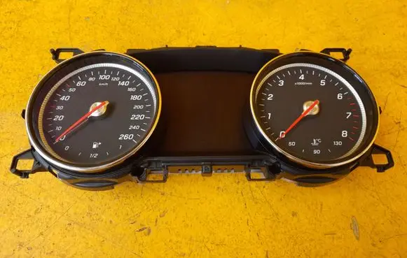 Mercedes-Benz E W213 Speedometer (instrument cluster) A2139006325