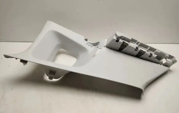 Peugeot 2008 I (D)pillar trim (top) 9677215577