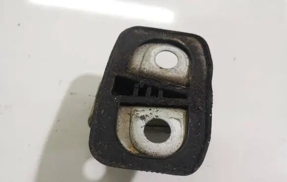 Audi A4 S4 B5 8D Front door lock loop/hook striker 