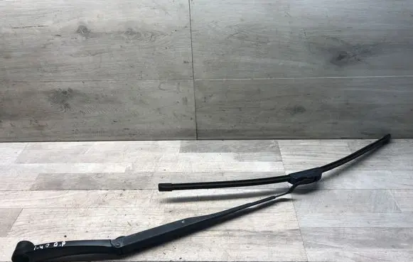 Hyundai i40 Windshield/front glass wiper blade V02L
